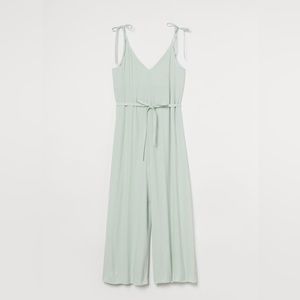 H&M jumpsuit- size medium